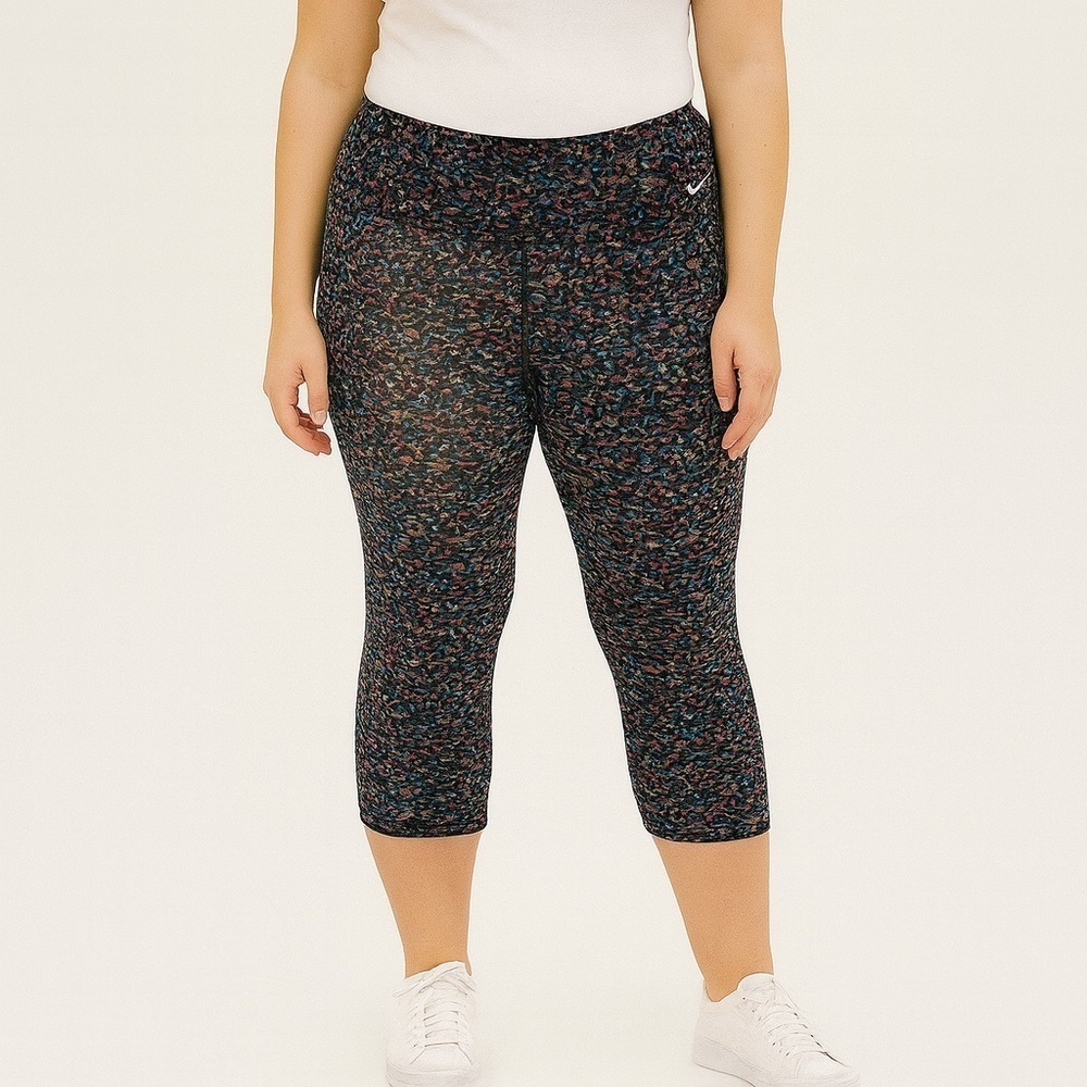 Nike Multicolor Print Capri Leggings-Dri-Fit Performance Wear (1036)